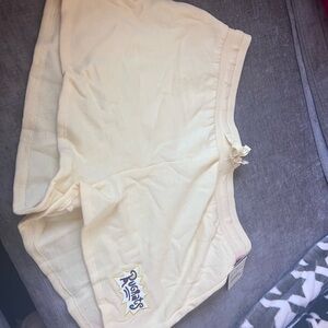 Nickelodeon yellow cream Casual Shorts Relaxed Fit